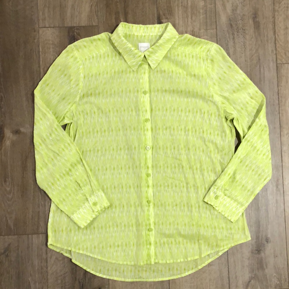 Like new - CHICO’S 100% Cotton Lime Green Lightweight Button-Up Shirt